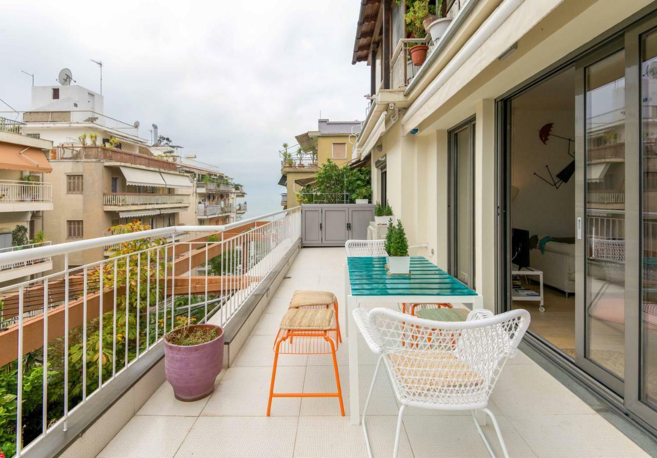 Stylish 3-Bedroom Apartment & Terrace Салоники Экстерьер фото
