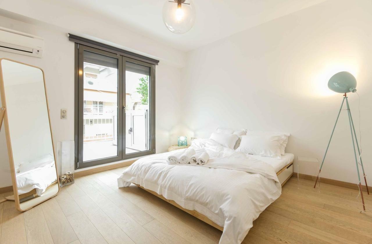Stylish 3-Bedroom Apartment & Terrace Салоники Экстерьер фото