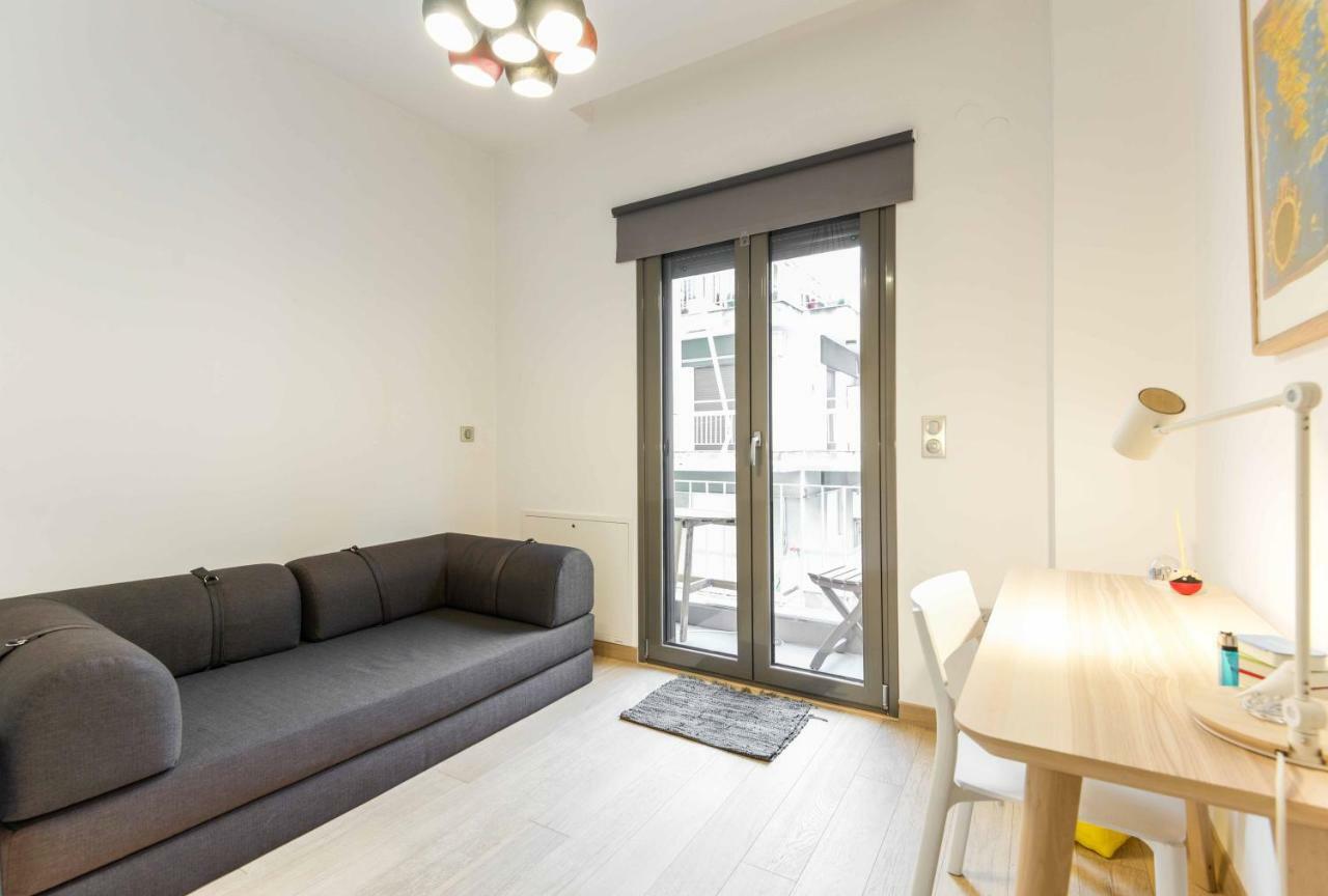 Stylish 3-Bedroom Apartment & Terrace Салоники Экстерьер фото